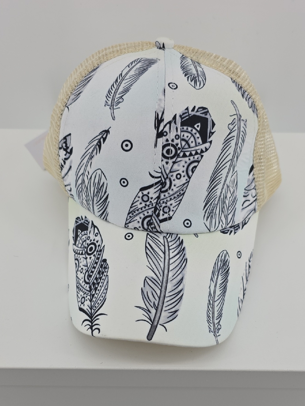 Feather-Print Trucker Hat - White & Beige